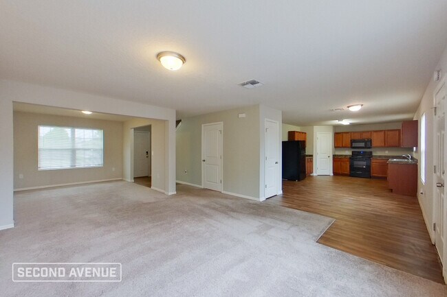 Building Photo - 29 Rockwell Ln