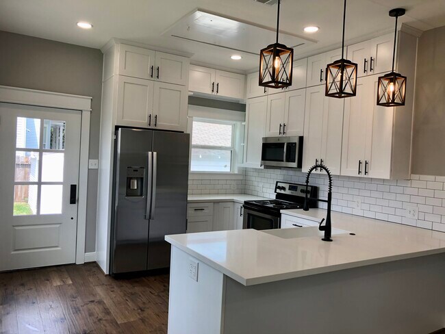 Photo - 1004 Adele St Apartments