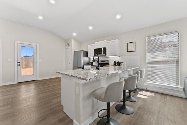 Foto del edificio - 401 Farmstead Ln