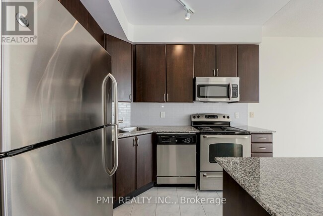 Building Photo - 225 Webb Dr