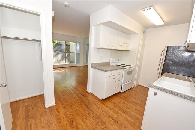 Foto del edificio - 4431 Travis St