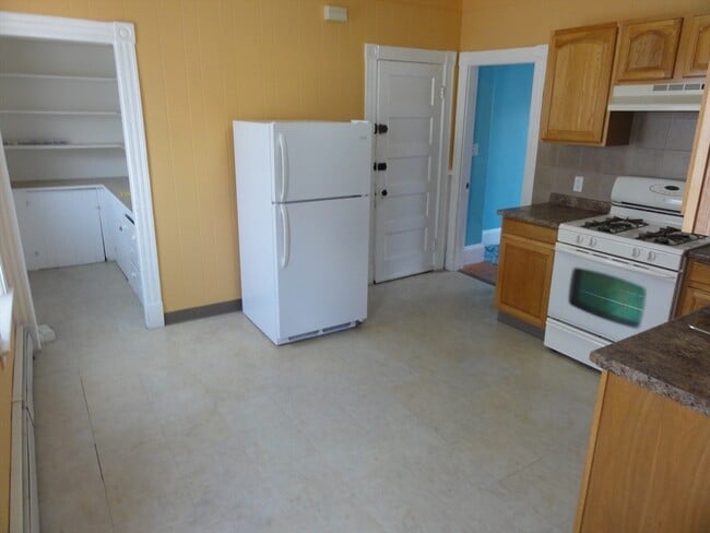 Foto del edificio - 130 Vernal St