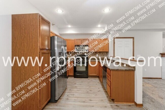 Foto del edificio - NEWLY UPDATED CONDO!! 3 Bedroom, 2 Bath Co...