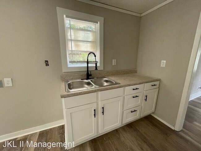 Foto del edificio - 1 br, 1 bath House - 1812.5 S. Martin Street