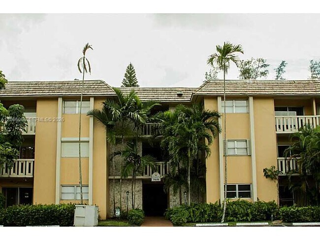 Foto del edificio - 7400 Miami Lakes Dr