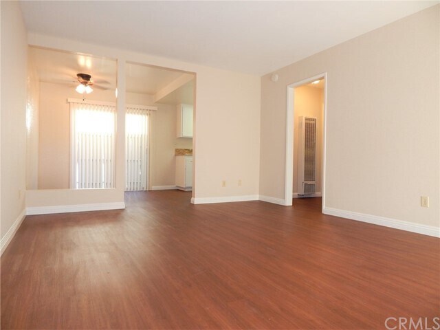 Foto del edificio - 16972 Hoskins Lane