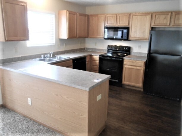 Building Photo - 5847 Clover Groff Drive