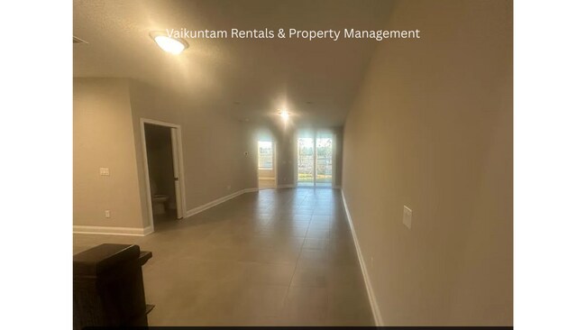 Building Photo - 761 Cherry Elm Dr