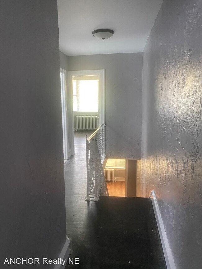 Building Photo - 3 br, 1.5 bath House - 5634 N. 19th St.