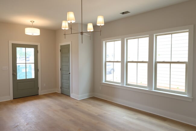 Building Photo - 4081 Ivy Green Trl
