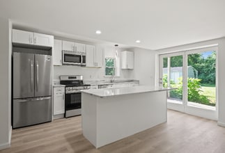 Building Photo - 34 Cross St