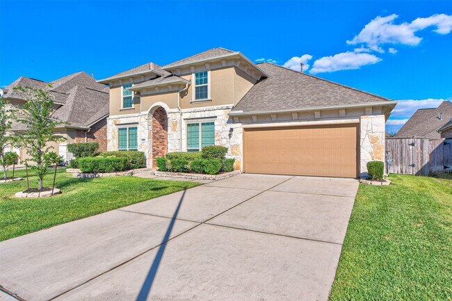 Building Photo - 6202 Eden Prairie Dr