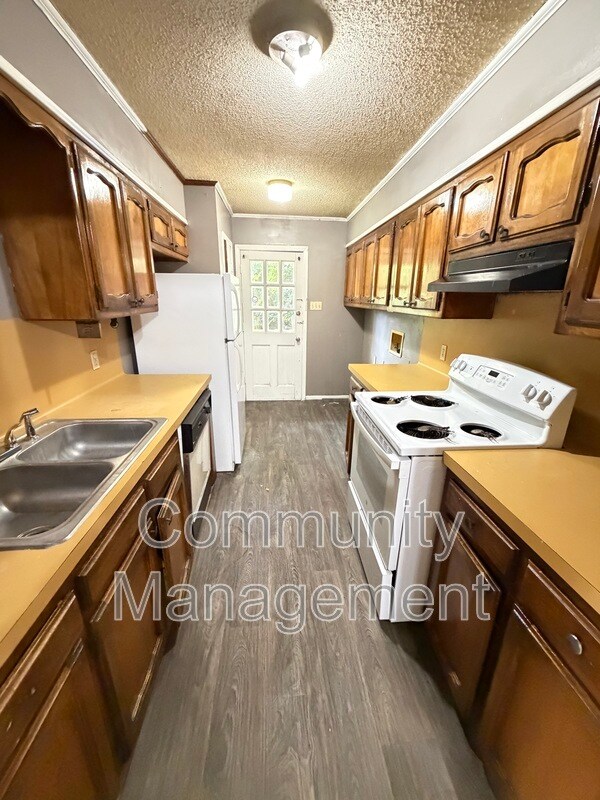 Foto del edificio - 1645 N Marque Ann Dr