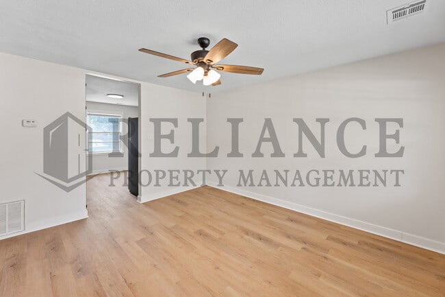 Foto del edificio - 1103 S Waverly St