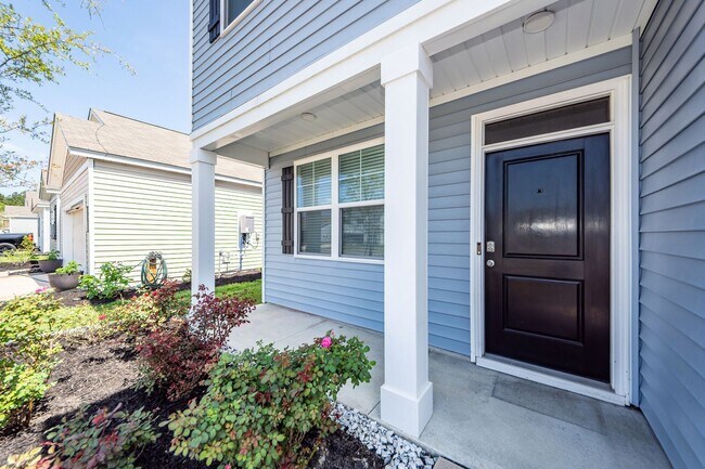 Foto del edificio - 4 Bedroom, 2.5 Bathroom Home in Carolina Groves - Moncks Corner