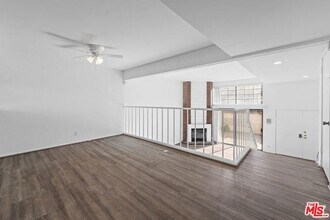 Building Photo - 4640 Glencoe Ave