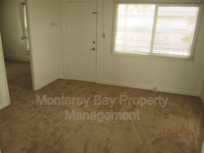 Foto del edificio - 391 Prescott Ave