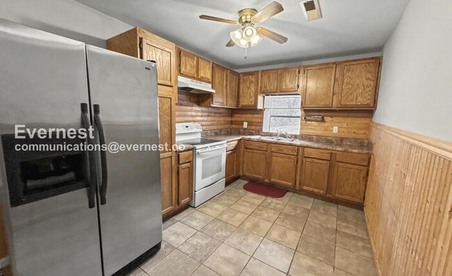 Building Photo - 4517 Sunday Dr