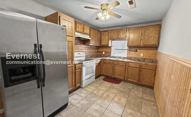 Foto del edificio - 4517 Sunday Dr