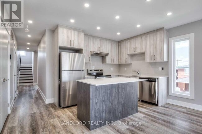 Building Photo - 53 Rockcliffe Blvd