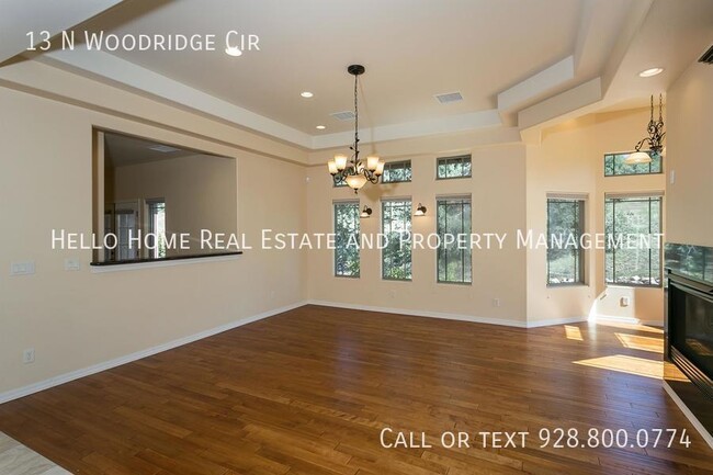 Foto del edificio - 13 N Woodridge Cir