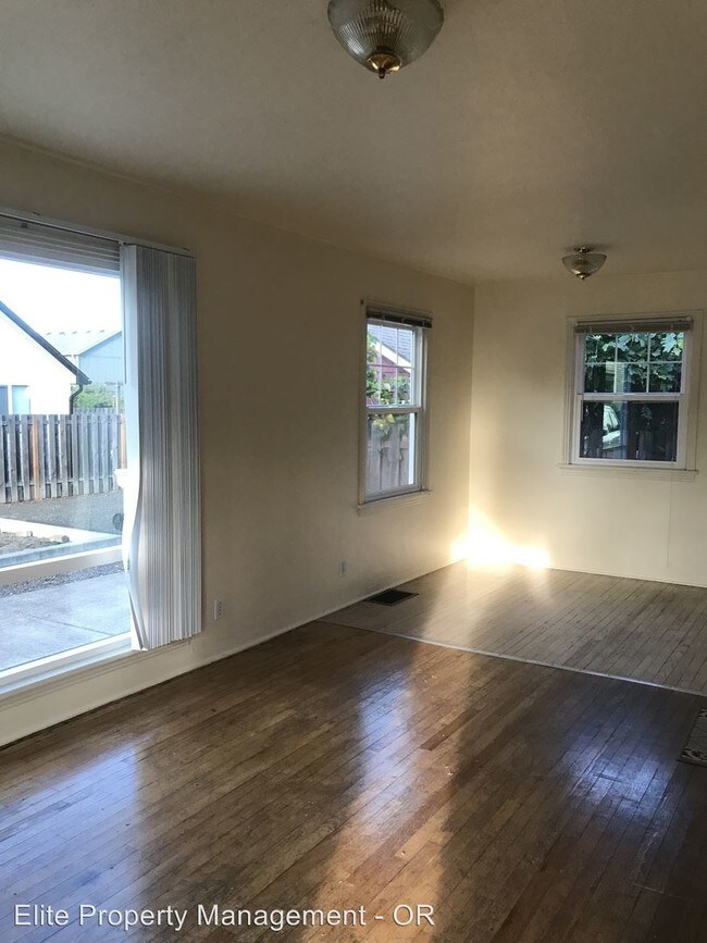 Foto del edificio - 5257 SW Secher Ln