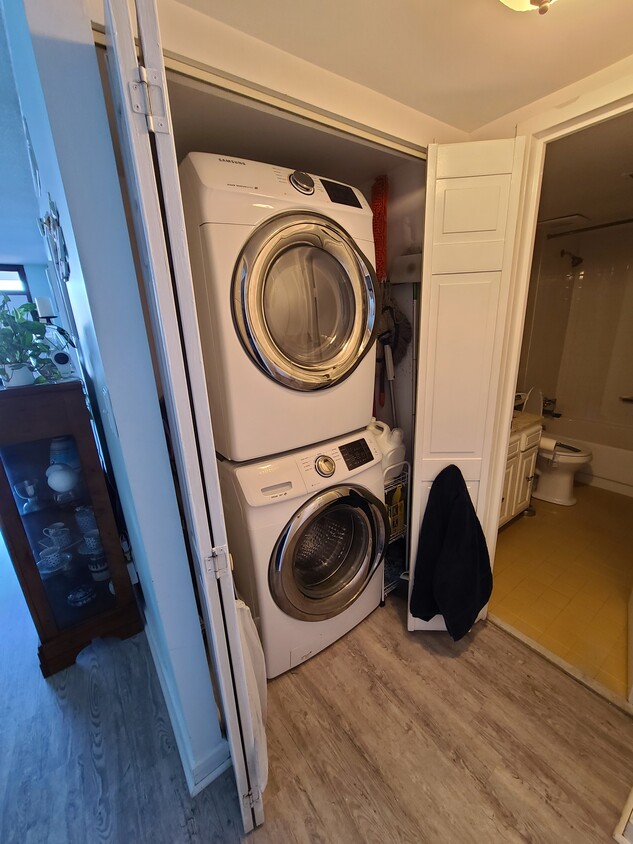 Washer Dryer - 3300 Ocean Shore Ave