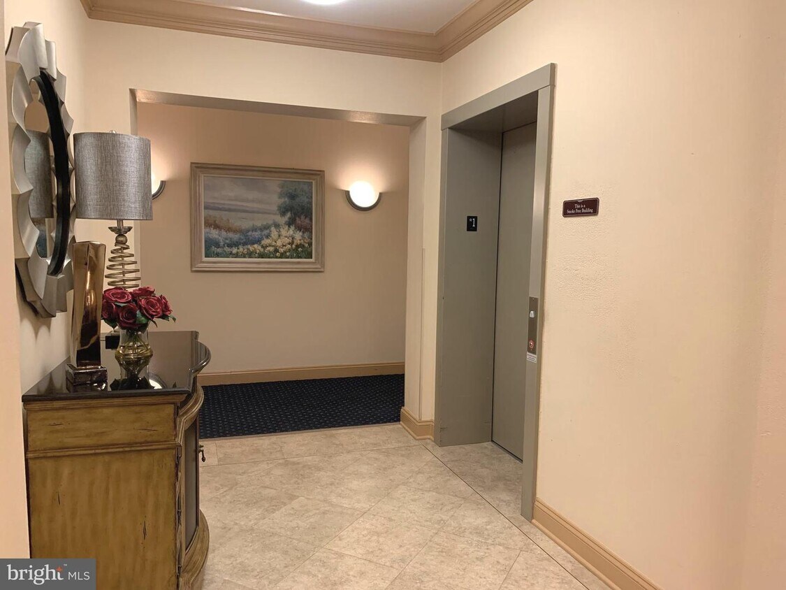 Foto principal - 8605 Wandering Fox Trail
