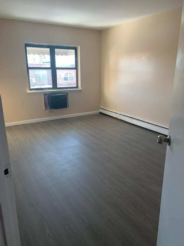 Building Photo - 1807 Shore Pkwy
