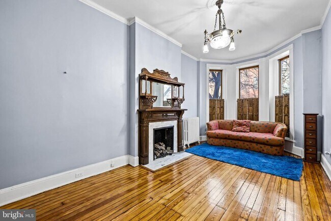 Building Photo - 603 Reservoir St