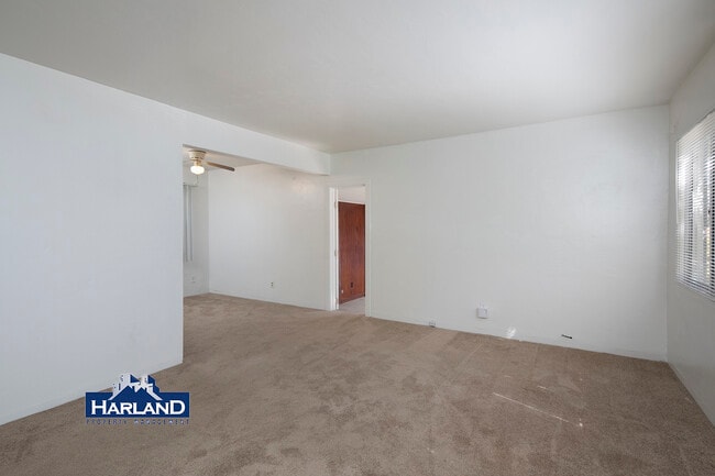 Foto del edificio - 2112 Thomas Ave