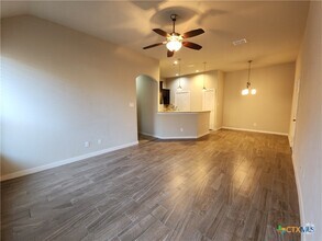 Building Photo - 1115 Creekside Orchard