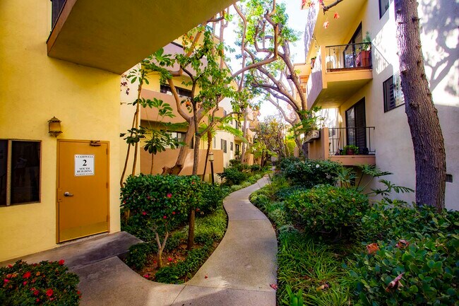 Building Photo - 5000 S Centinela Ave