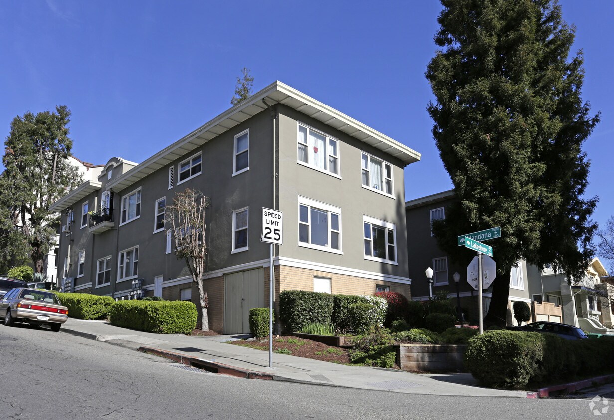 Building Photo - 3501-3505 Lakeshore Ave