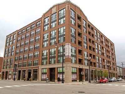 Foto del edificio - 2310 S Michigan Ave