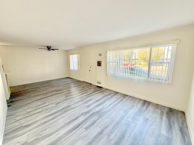 Foto del edificio - 231 California Ave