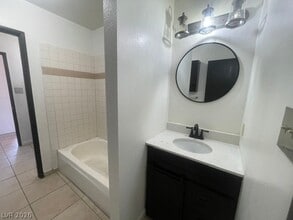 Building Photo - 7016 Hurricane Way