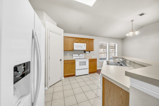 Building Photo - 256 Indian Falls S