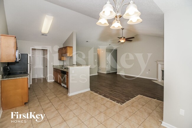 Building Photo - 1836 Roy Dr