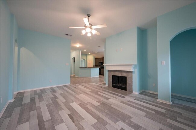Building Photo - 70 N Forrest Ave