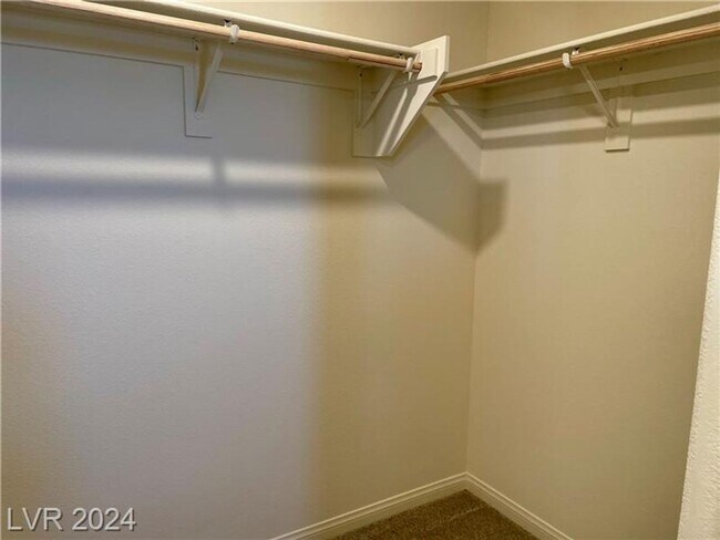 Foto del edificio - Brand New 4 Bedroom Townhome-Sunrise Manor