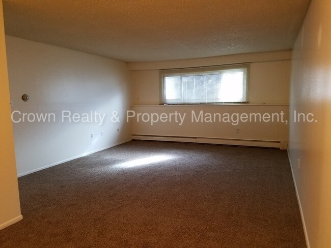 Foto del edificio - 921 E 17th St