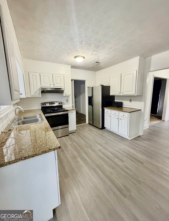 Building Photo - 975 Daisy Ct NW