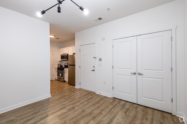 1BR 1BA - 800SF - Bristol Station Apartments