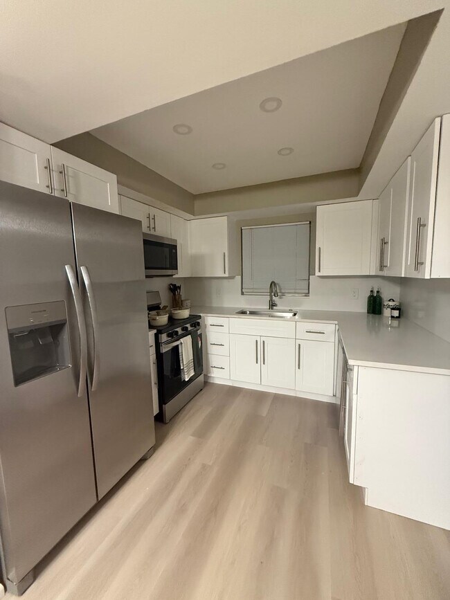 Foto del edificio - 1480 E Sample Rd