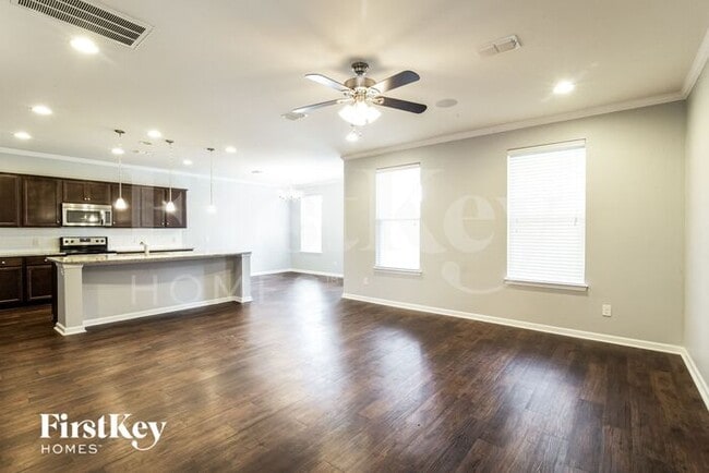 Building Photo - 153 Basket Grass Ln