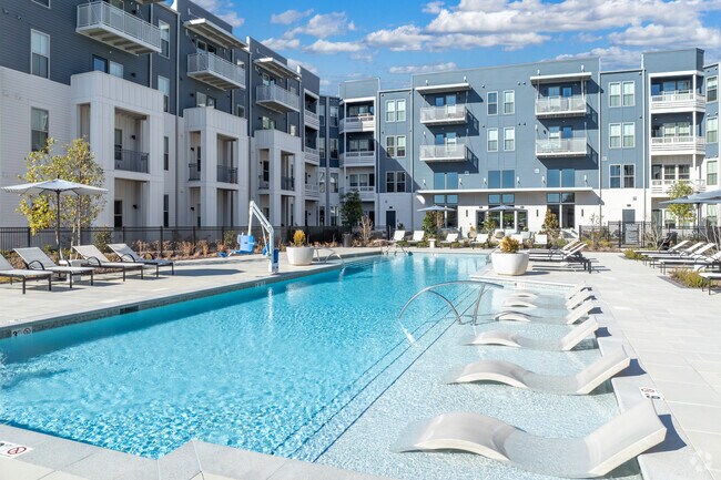 Piscina estilo resort - Livano Liberty Park