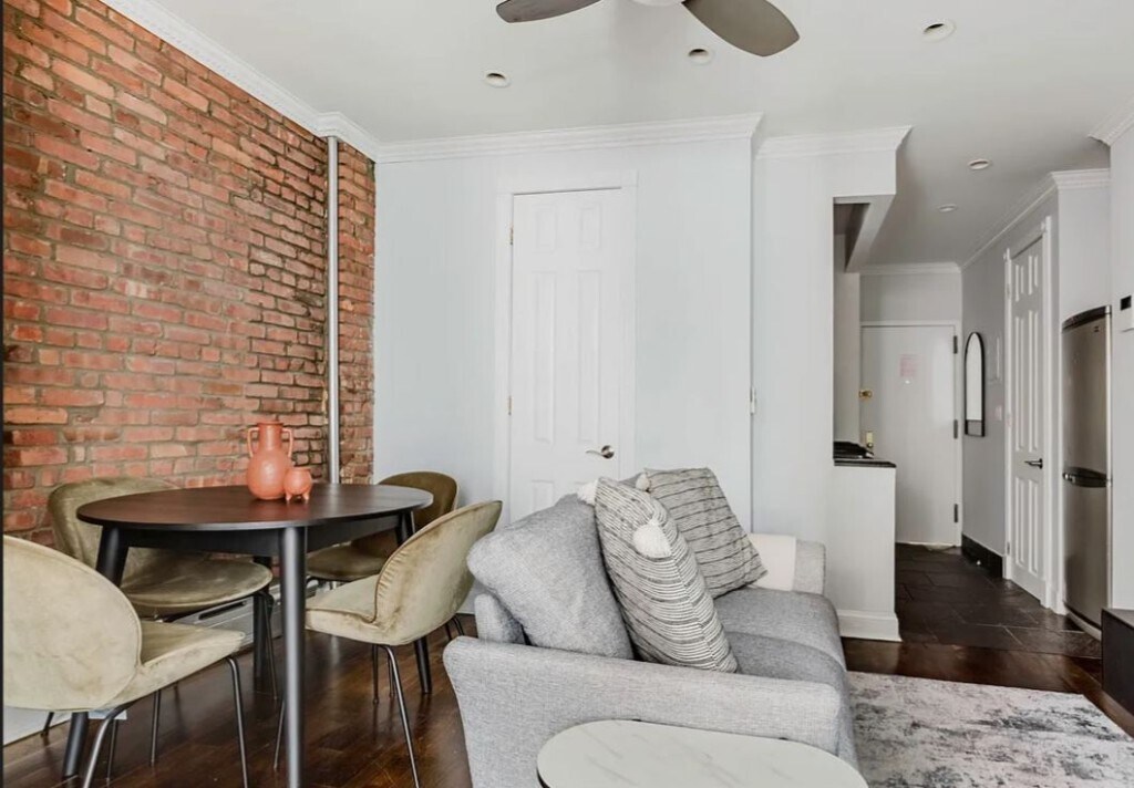 Foto del edificio - 120 Christopher St