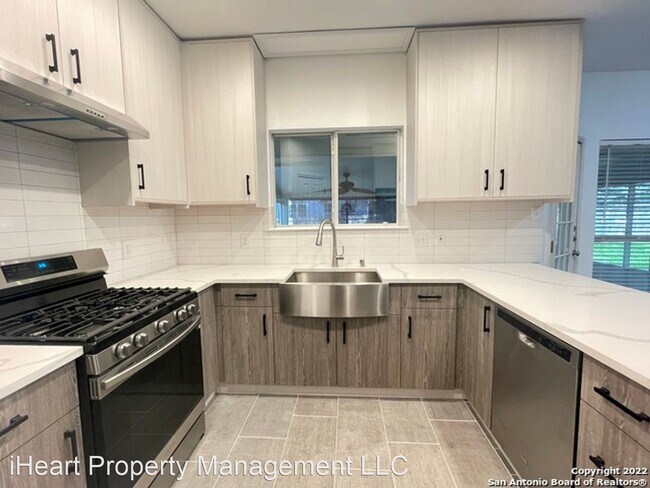 Foto del edificio - 4 br, 2.5 bath House - 17415 Canyon Breeze