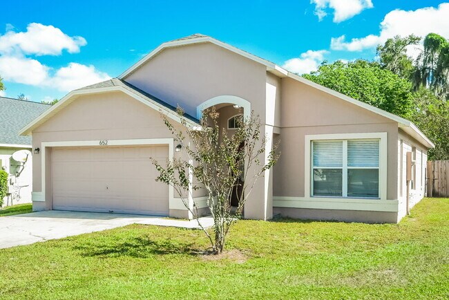 Building Photo - 652 Sitka Ct